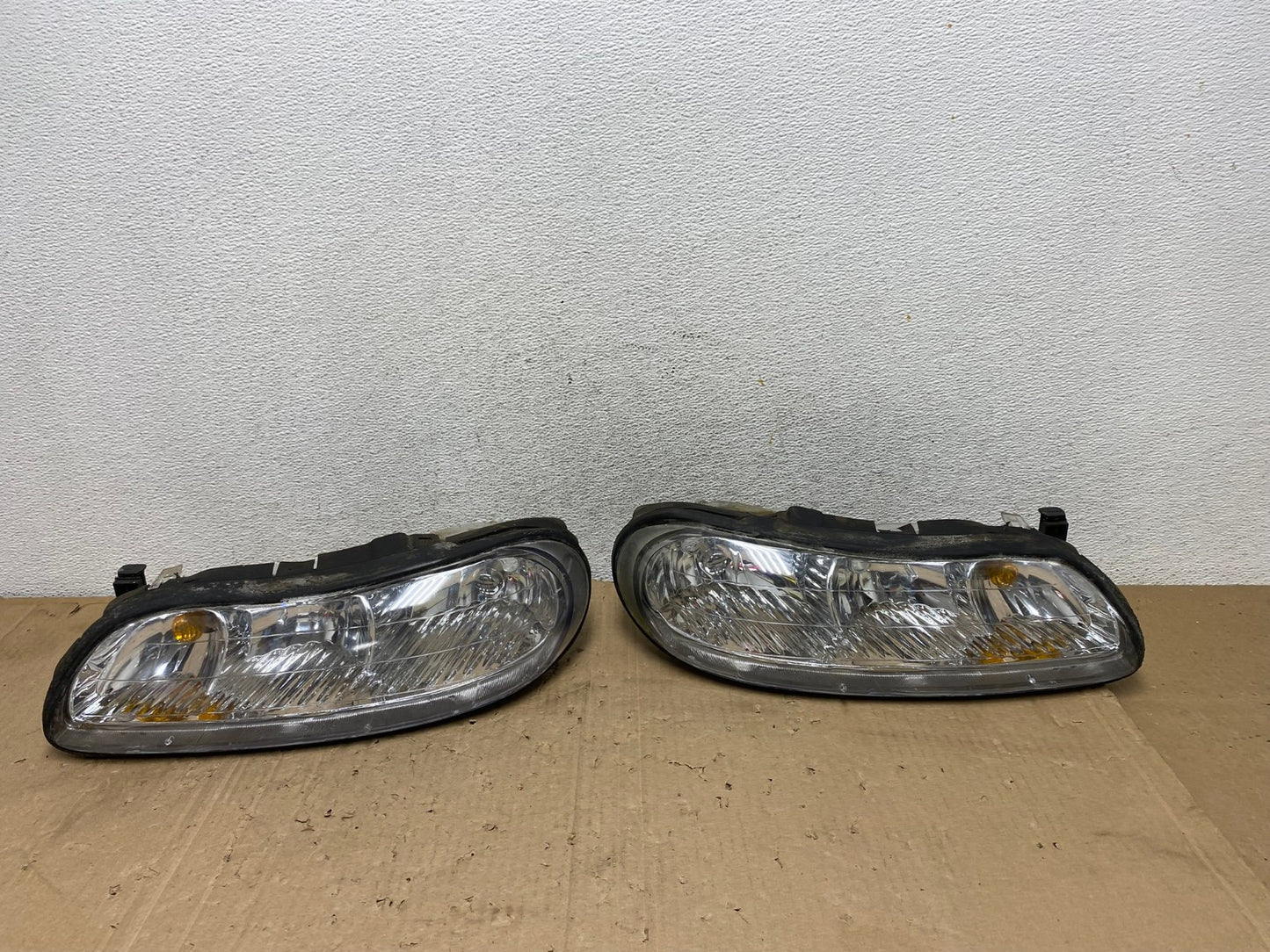 1997 to 2003 Chevrolet Malibu Left+Right Side Headlights AE9288 LK0