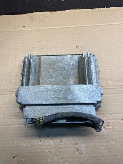 2001-2002 Silverado Tahoe Engine Computer Module 12200411 ECM ECU ad9443 DG1