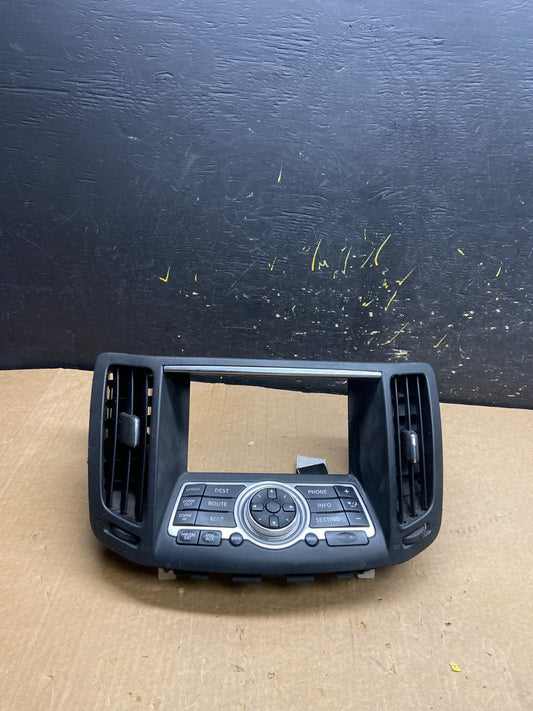 2007 - 2008 Infiniti G35 EX35 Radio Player Screen Panel Bezel Z4176 DG0
