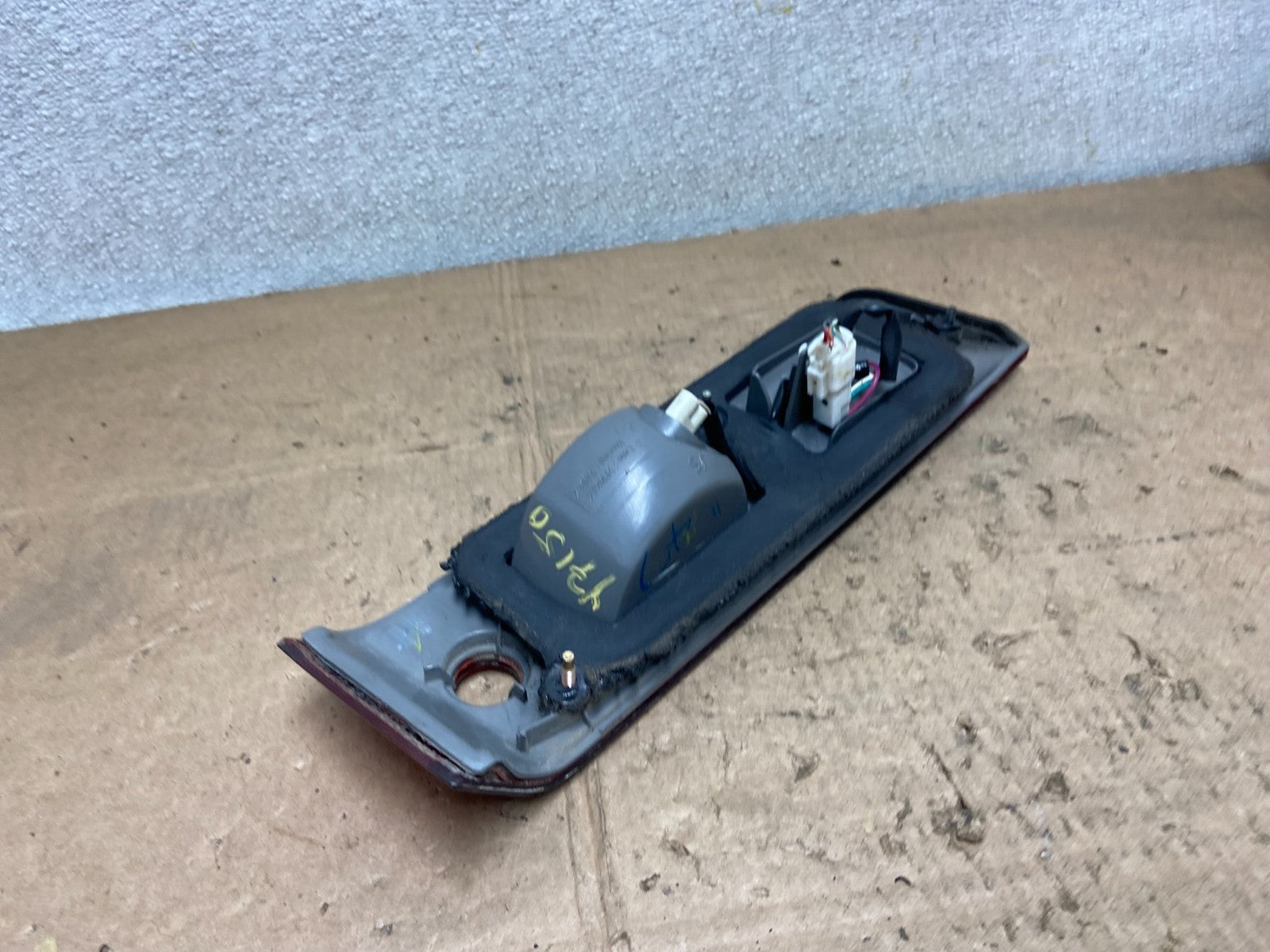 1997 1998 1999 Toyota Camry Tail Light Inner Right Passenger Inner Oem Y7150 DW3