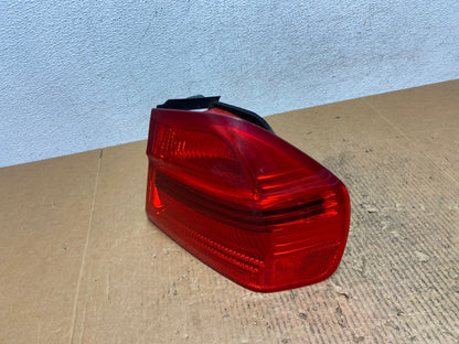 2006 2007 2008 Bmw 328i 3 Series Right Passenger Rh Side Tail Light AE2732 LK1