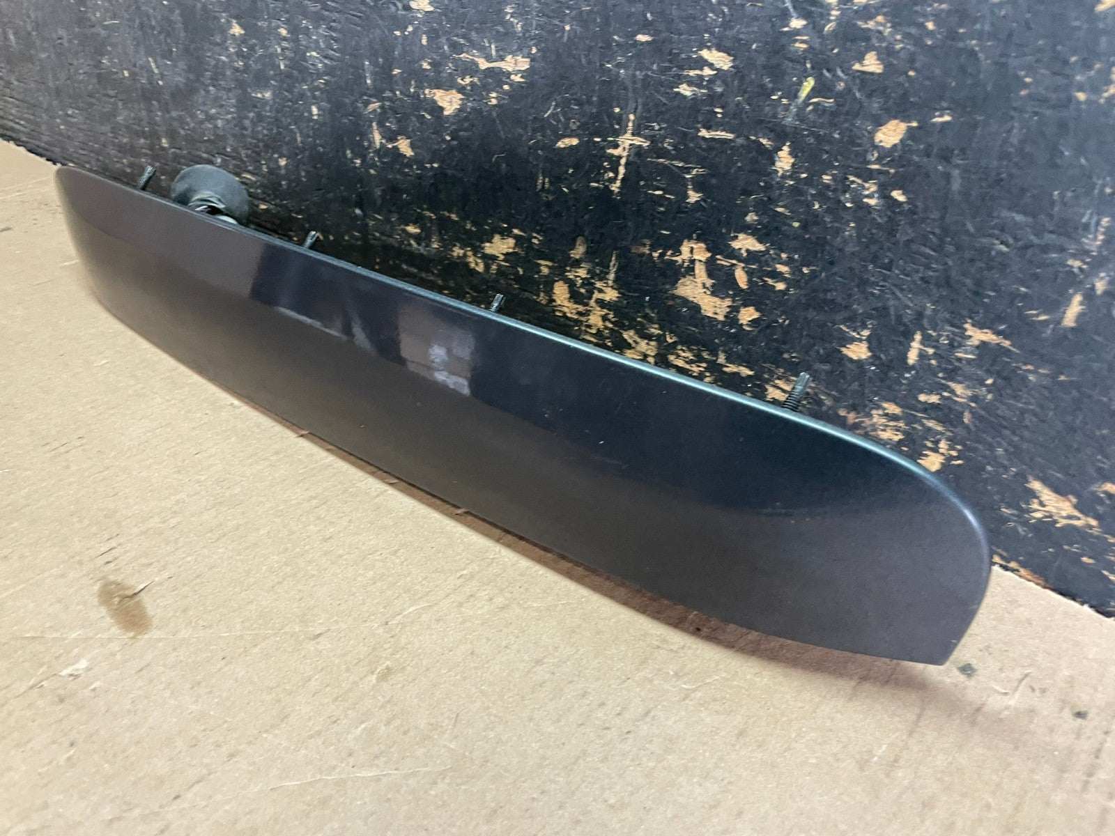 2008-2012 Buick Enclave Trunk Lid Finish Panel Moulding w/ Camera OEM AA1963 DG2