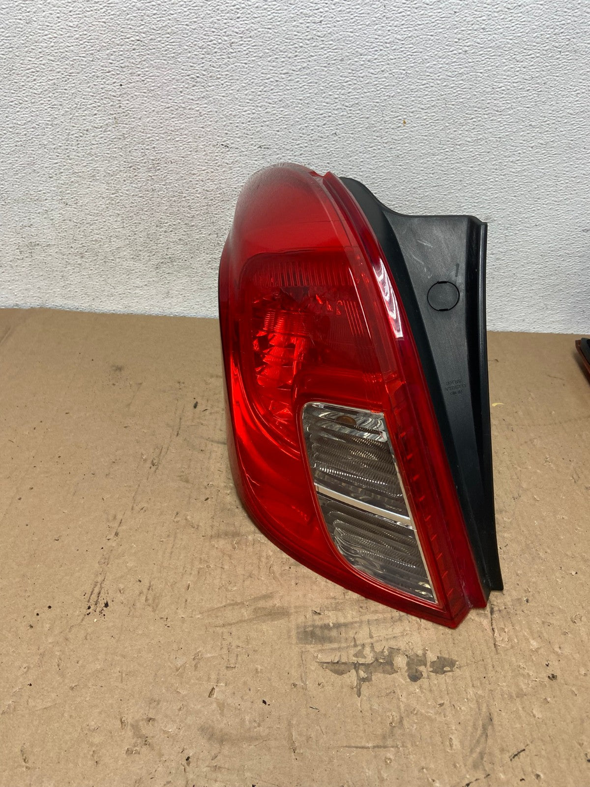 2013 to 2016 Buick Encore Left Driver LH Side Tail Light AD7816 LK0