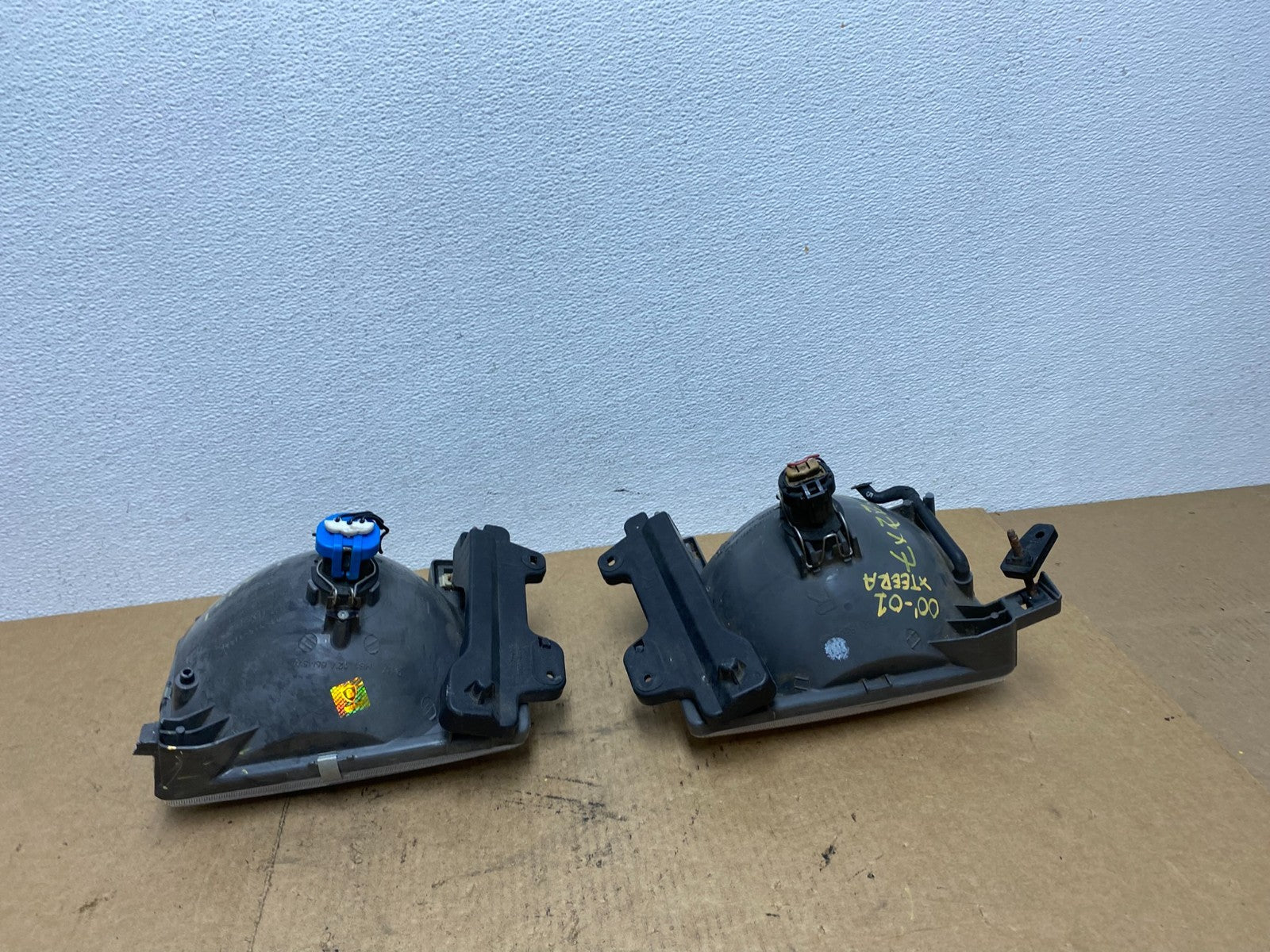 1998 1999 Nissan Frontier Left+Right Side Headlights Halogen Lamp AC3401 DW5
