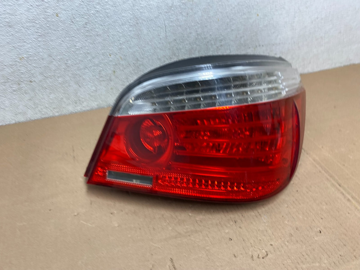 2008 2009 2010 BMW 5 525i 530i Right Passenger Rh Tail Side Light M0392 DW2