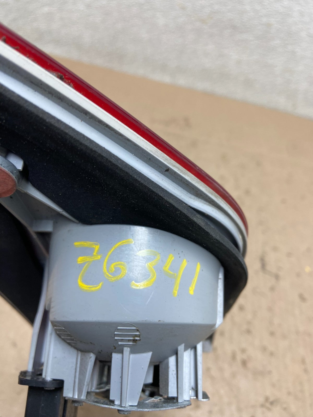 2004 2005 2006 Bmw X3 Right Passenger Rh Inner Tail Light OEM Z6341 DW7