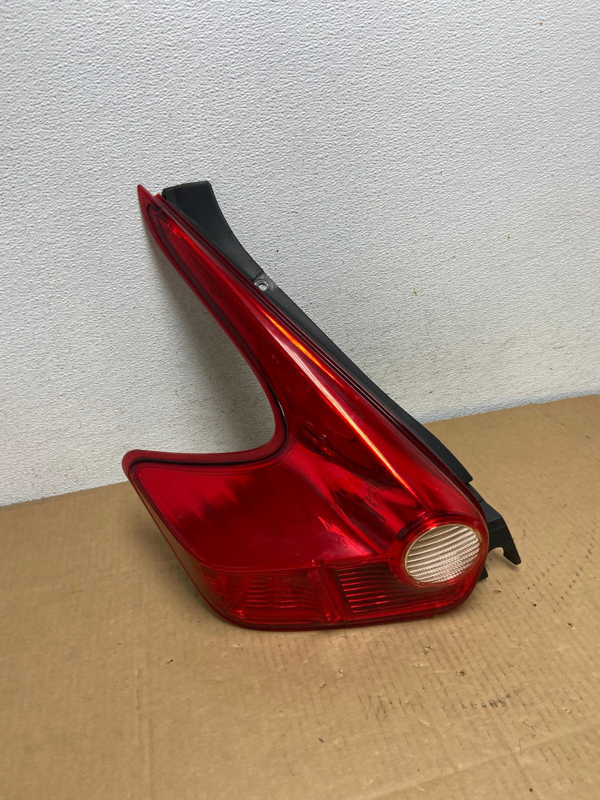 2011 to 2014 Nissan Juke Left Driver LH Side Tail Light AD0829 LK2