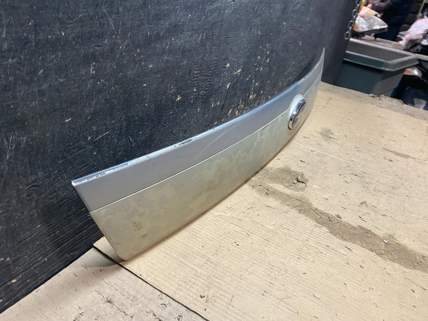 2006 2007 2008 Subaru Forester  Liftgate Tailgate Trunk Trim Molding X3546 DG2