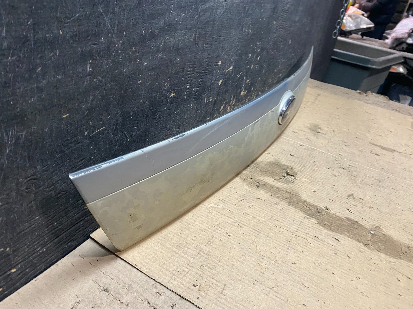 2006 2007 2008 Subaru Forester  Liftgate Tailgate Trunk Trim Molding X3546 DG2
