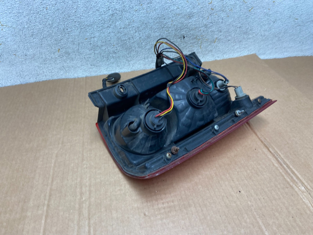 2009 to 2015 Honda Pilot Right Passenger Rh Side Tail light AI3733 DW4