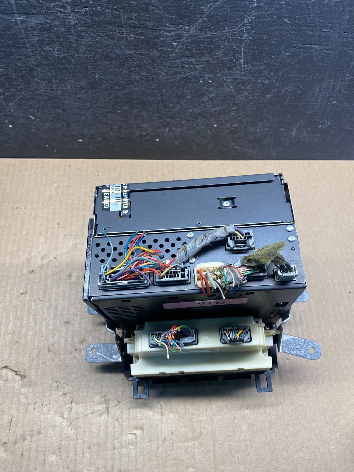 2009 to 2011 Honda Pilot AM FM CD Audio Radio Player Climate Control ag3988 DG5