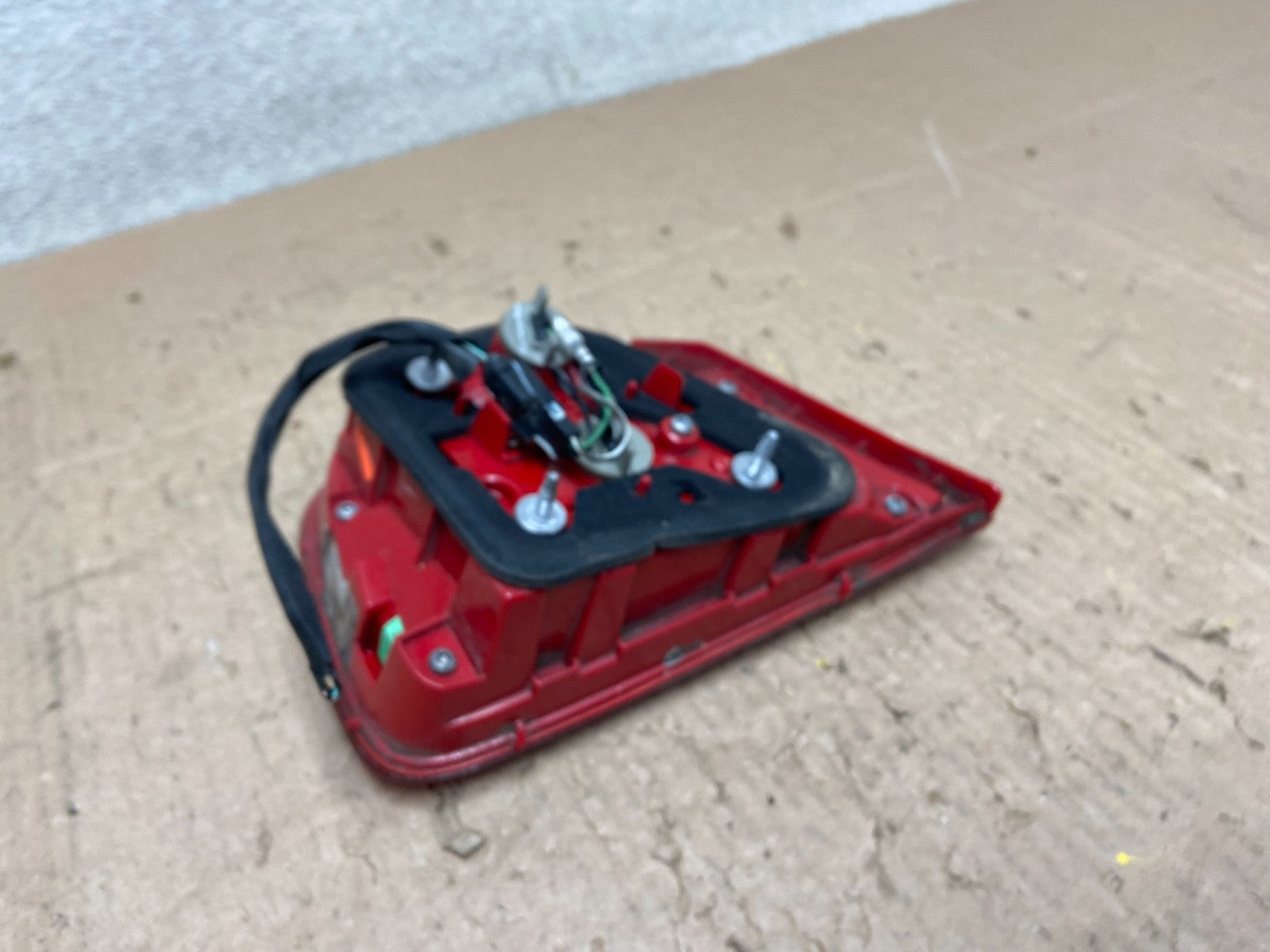 2013-2016 Chevrolet Malibu Right Passenger Rh Inner Tail Light Oem Y2949 DW5