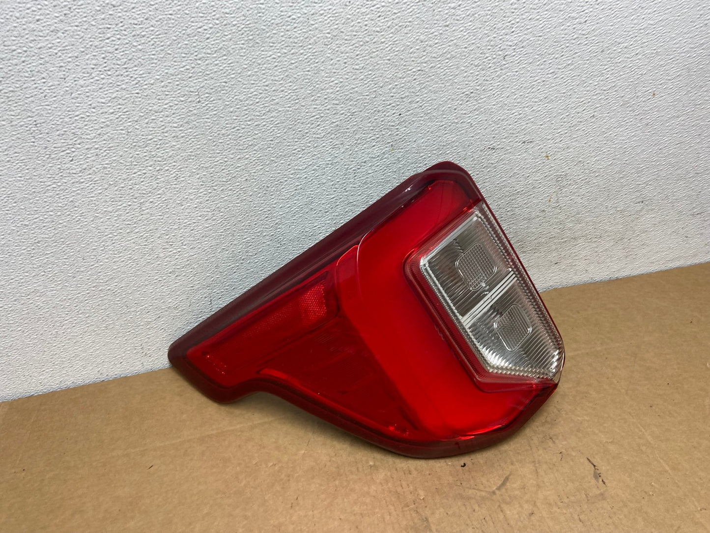 2020 2021 2022 2023 Ford Explorer Left Driver Lh Side Tail light AD5478 LK2