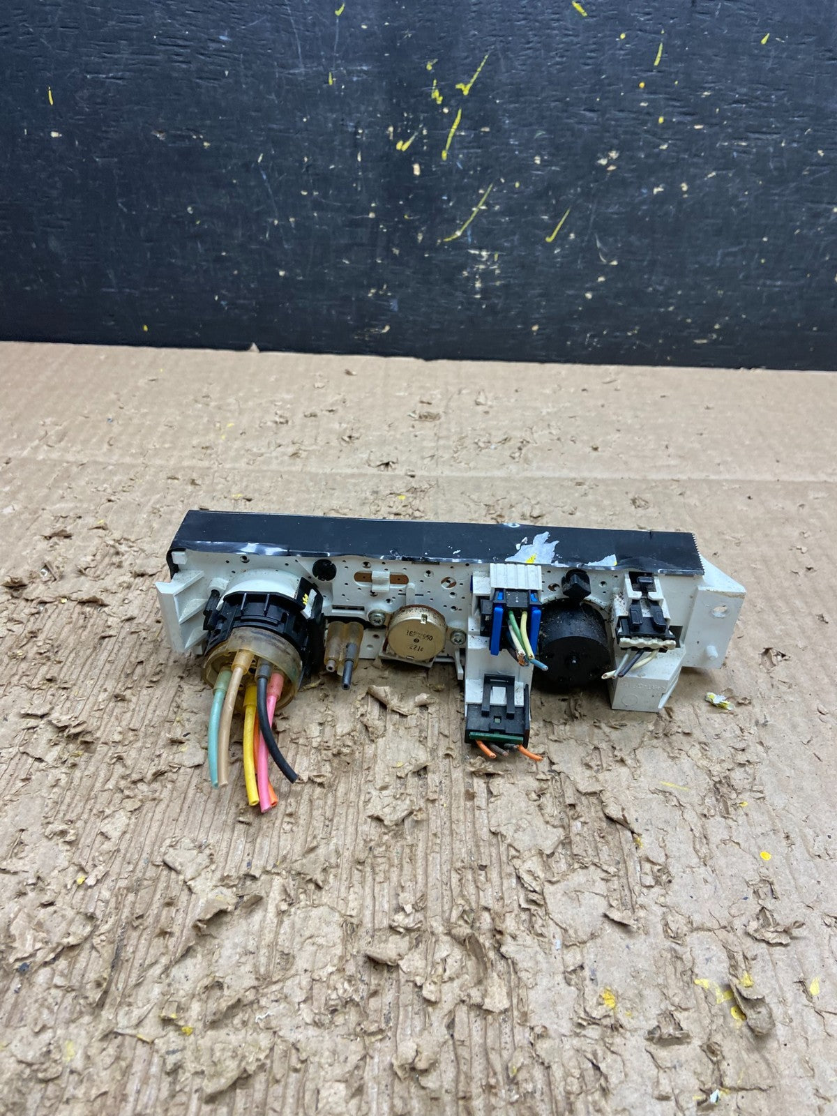 2001 - 2007 GMC Chevrolet Express 1500 AC Climate Control A/C W0079 DG3