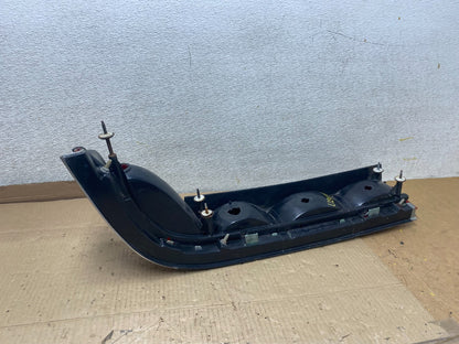 1991 to 1996 Buick Roadmaster Right Passenger RH Tail Light U2957 DG8
