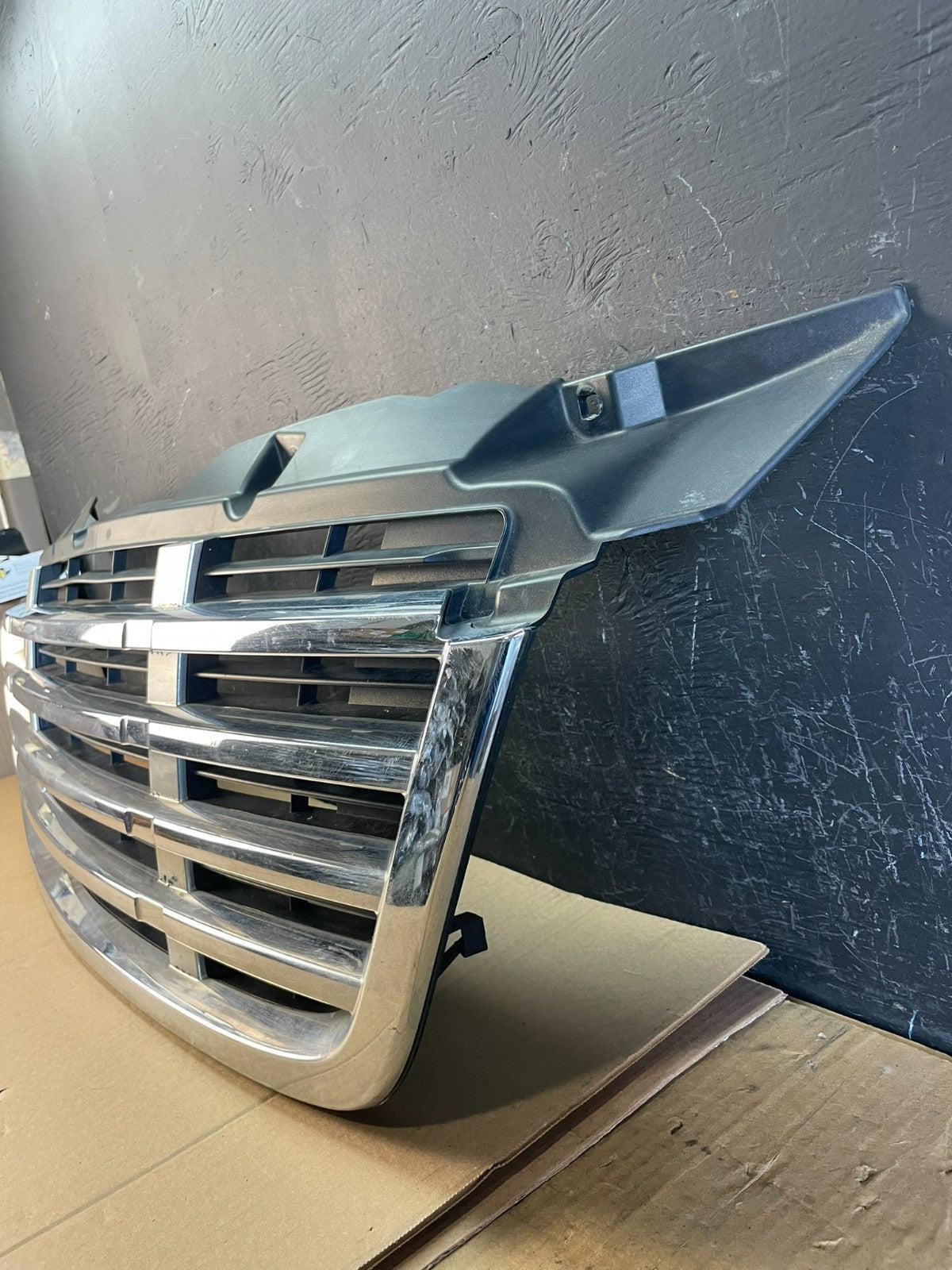 2009 to 2011 Freightliner Sprinter Front Upper Chrome Grill Grille AC2194 DG1
