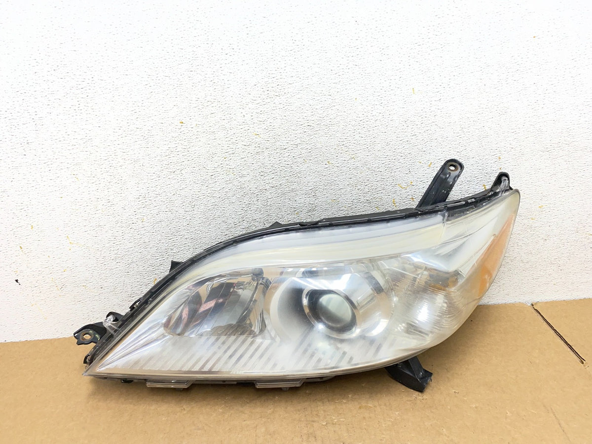2011-2014 Toyota Sienna Left Driver LH Halogen Headlight AI3296 DW0