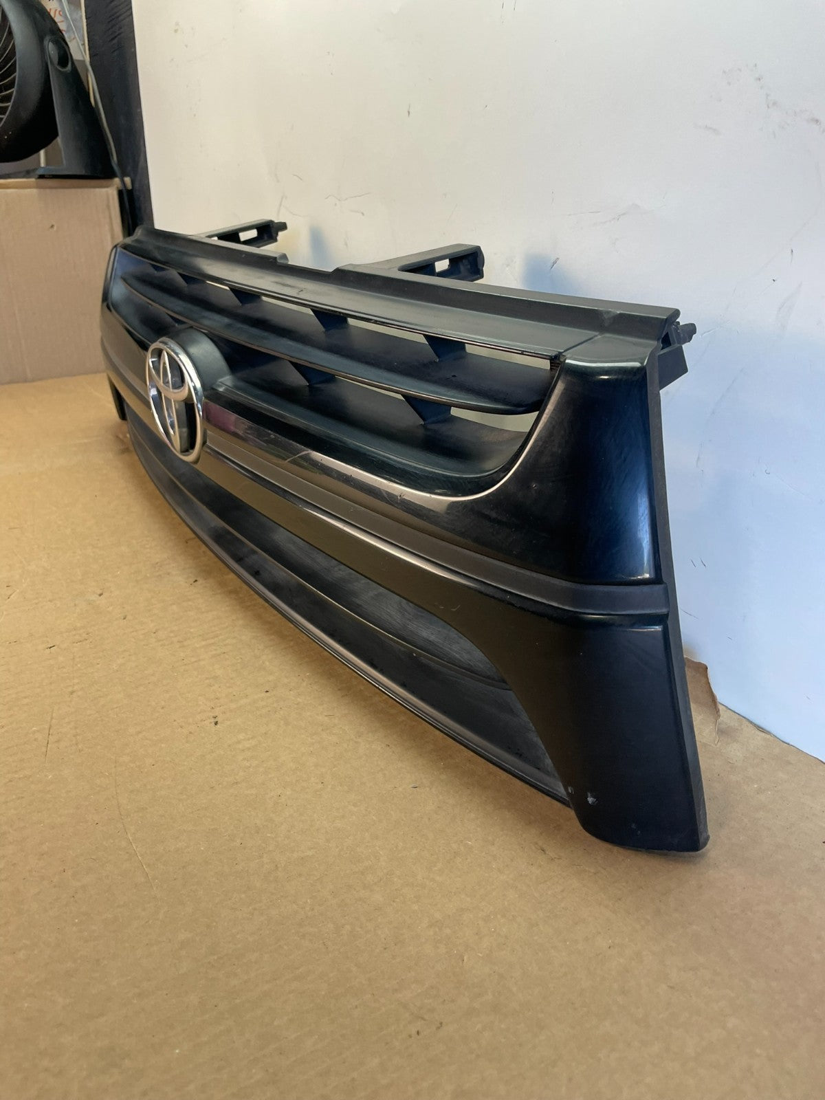2001 to 2002 Toyota 4Runner Front Upper Grill Grille AG3103 DG1