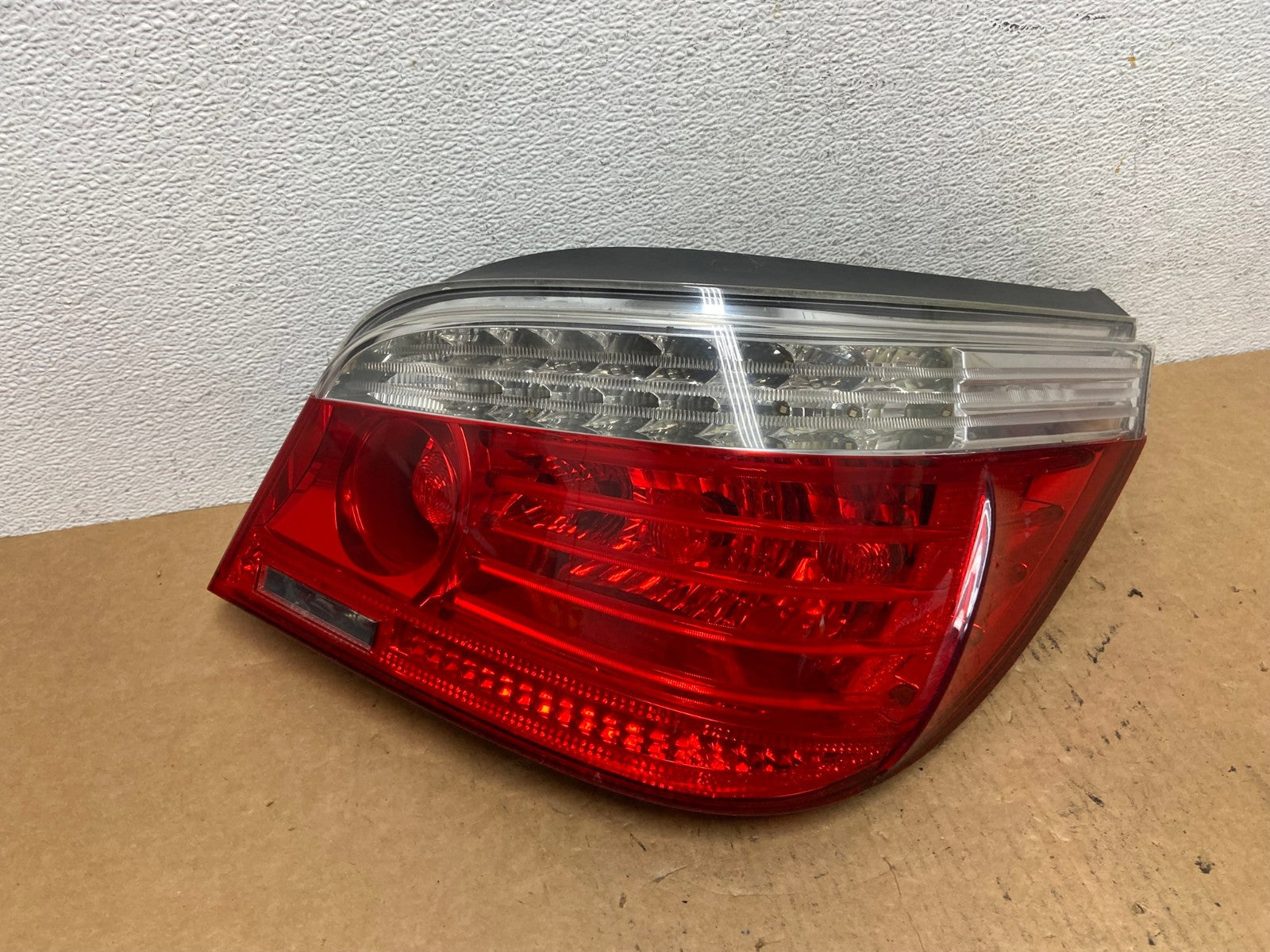 2008 2009 2010 BMW 5 525i 530i Right Passenger Rh Tail Side Light AD4610 LK0