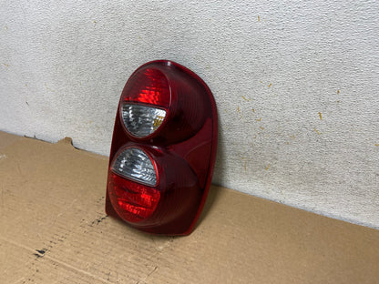 2005 2006 2007 Jeep Liberty Right Passenger Rh Side Tail Light AH7903 LK2