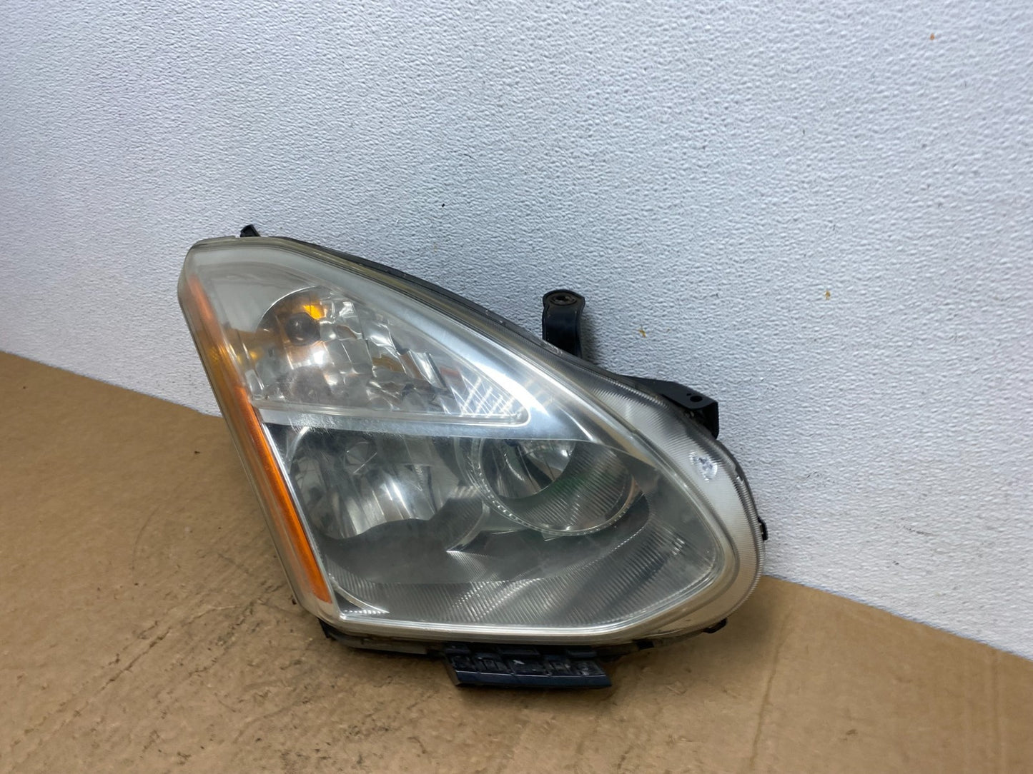 2009-2013 Nissan Rogue Right Passenger Xenon HID Headlight AD0632 DW1