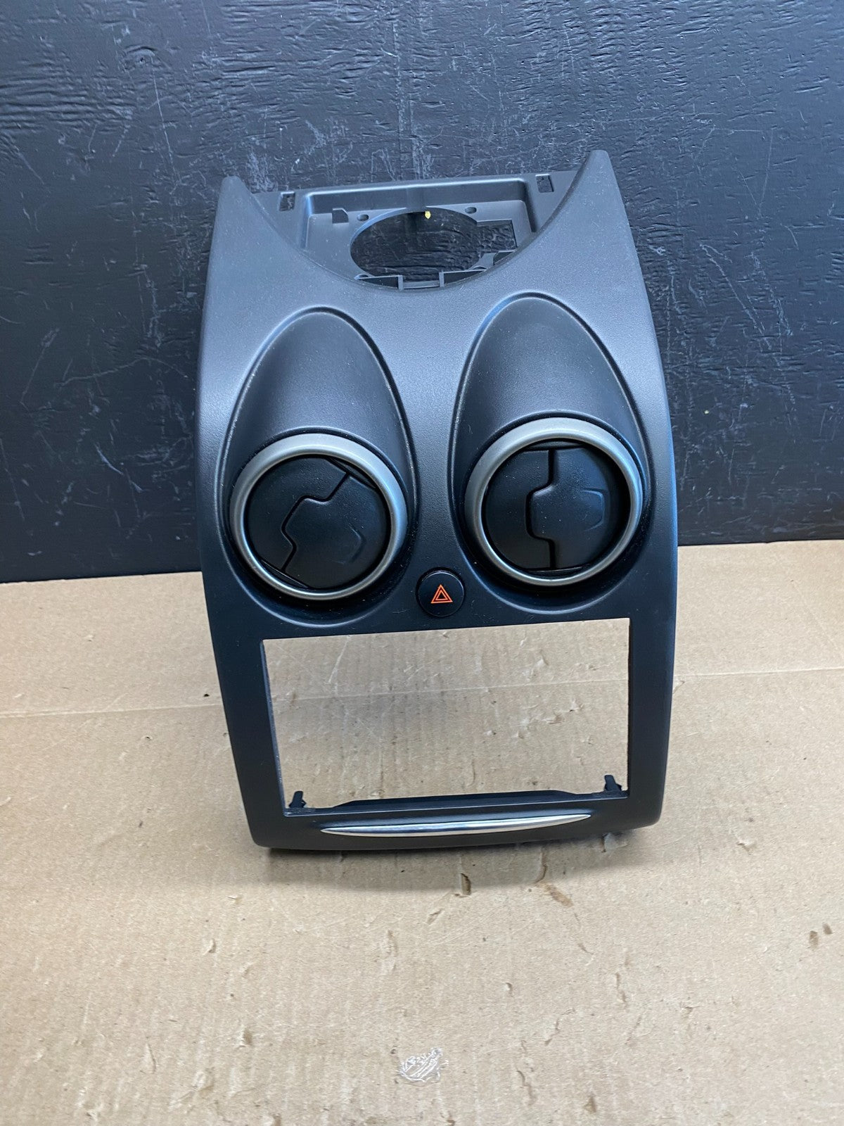 2011 2012 2013 Nissan Rogue Dash Upper Center Radio Bezel Trim AC6317 DG0