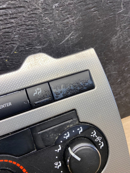 2005 to 2007 Jeep Commander Grand Cherokee A/C Climate Control Bezel AH1548 DG2