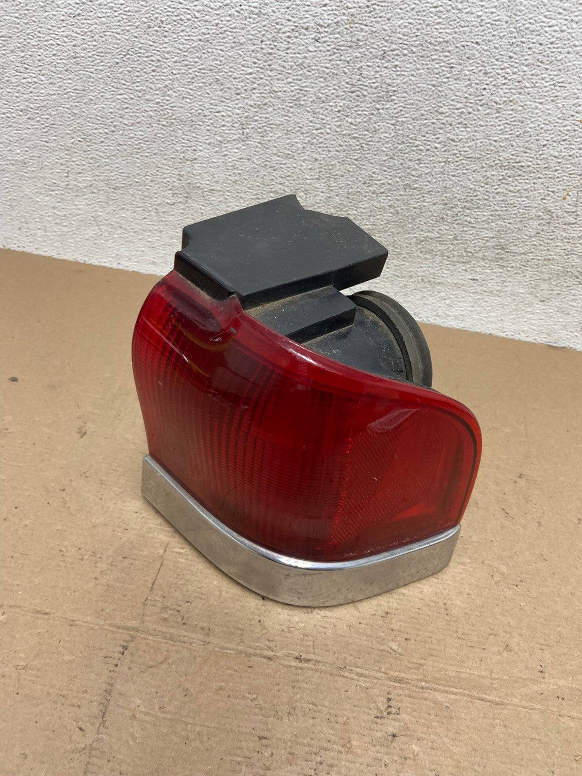 1994 - 1997 Ford Cougar Right Passenger RH Side Tail Light AF4549 LK0