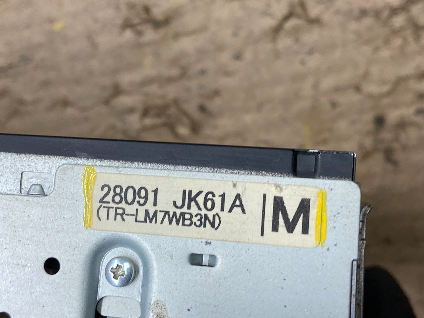 2008 to 2012 Nissan Armada QX56 Display Screen Information T6261 DG5