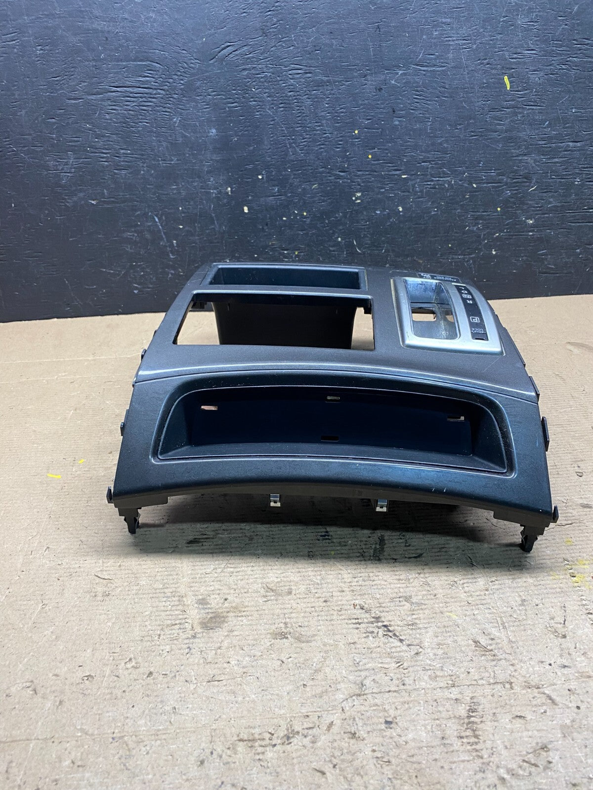 2011 to 2017 Nissan Quest Shifter Climate Control Panel Bezel Oem N9429 DG3