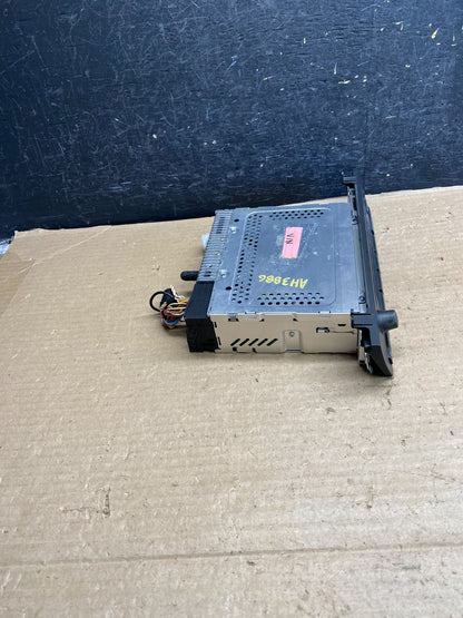 2004-20006 BMW X3 Radio Stereo CD Player Receiver AM/FM Audio Unit AH3886 DG1