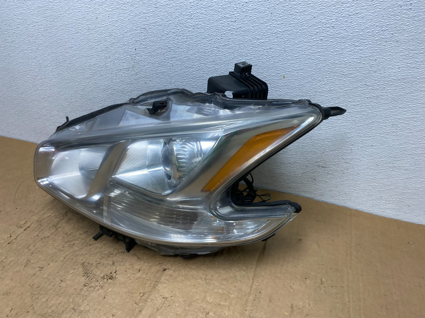 Halogen 2009 to 2014 Nissan Maxima Left Driver LH Side Headlight AD0627 DW1