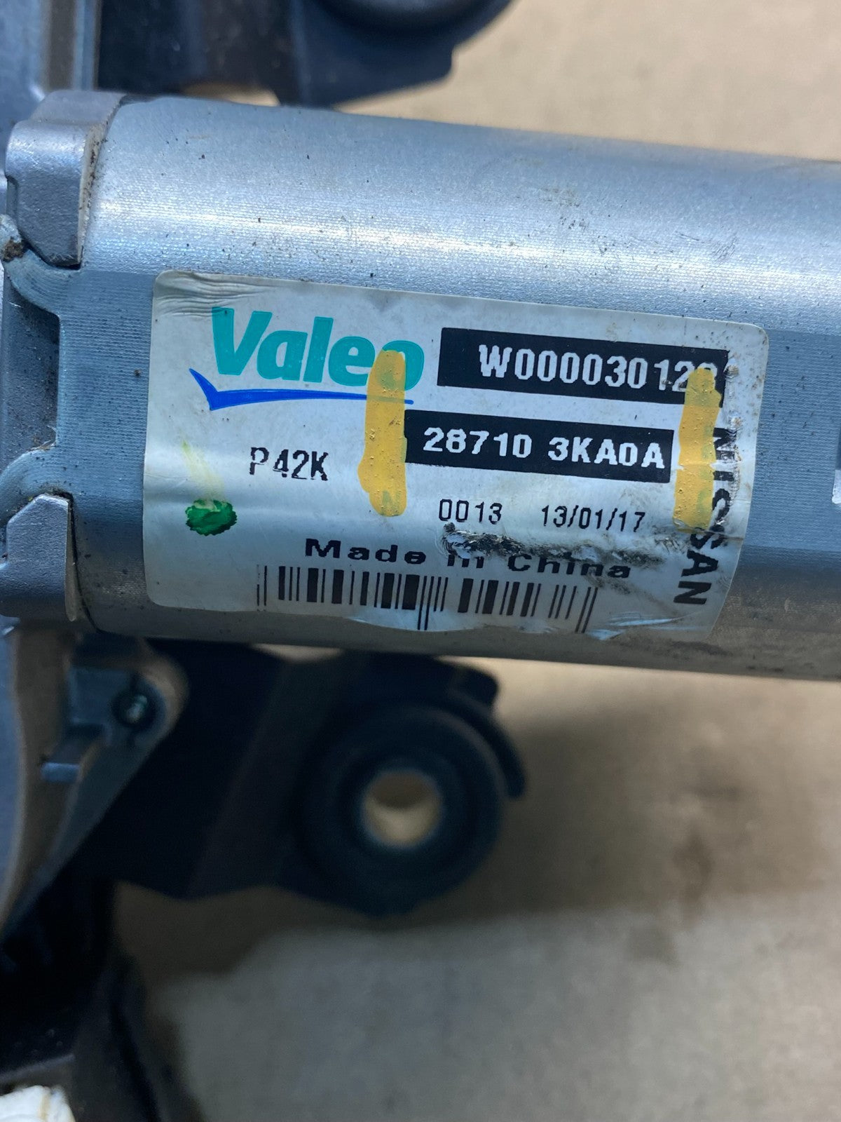 2013-2016 Nissan Pathfinder Back Door Rear Wiper Motor Wiper Blade AE7386 DW4