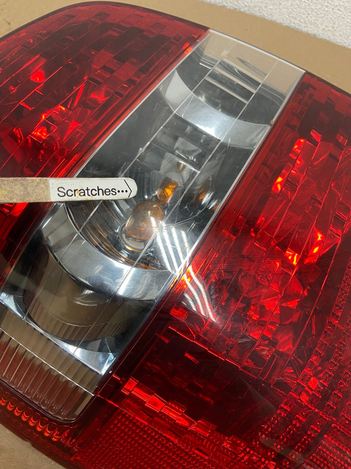 2004-2007 Toyota Highlander Left Driver LH Side Tail Light OEM AB6231 LK3