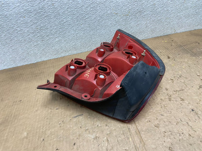 2001 Kia Spectra Right Passenger Side Tail Light AA7116 DG6