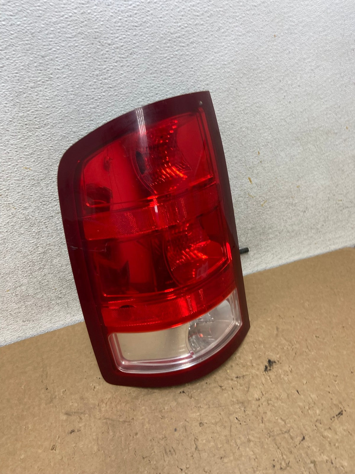 2007 to 2013 GMC Sierra 1500 Left Driver LH Side Tail Light AI3728 LK2
