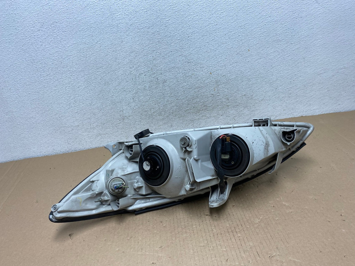 2002 to 2004 Toyota Camry Halogen Headlight Right Passenger Rh AF3108 LK6
