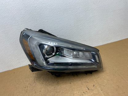 2013-2016 Gmc Acadia Xenon HID Right Passenger RH Side Headlight AD0511 DW0