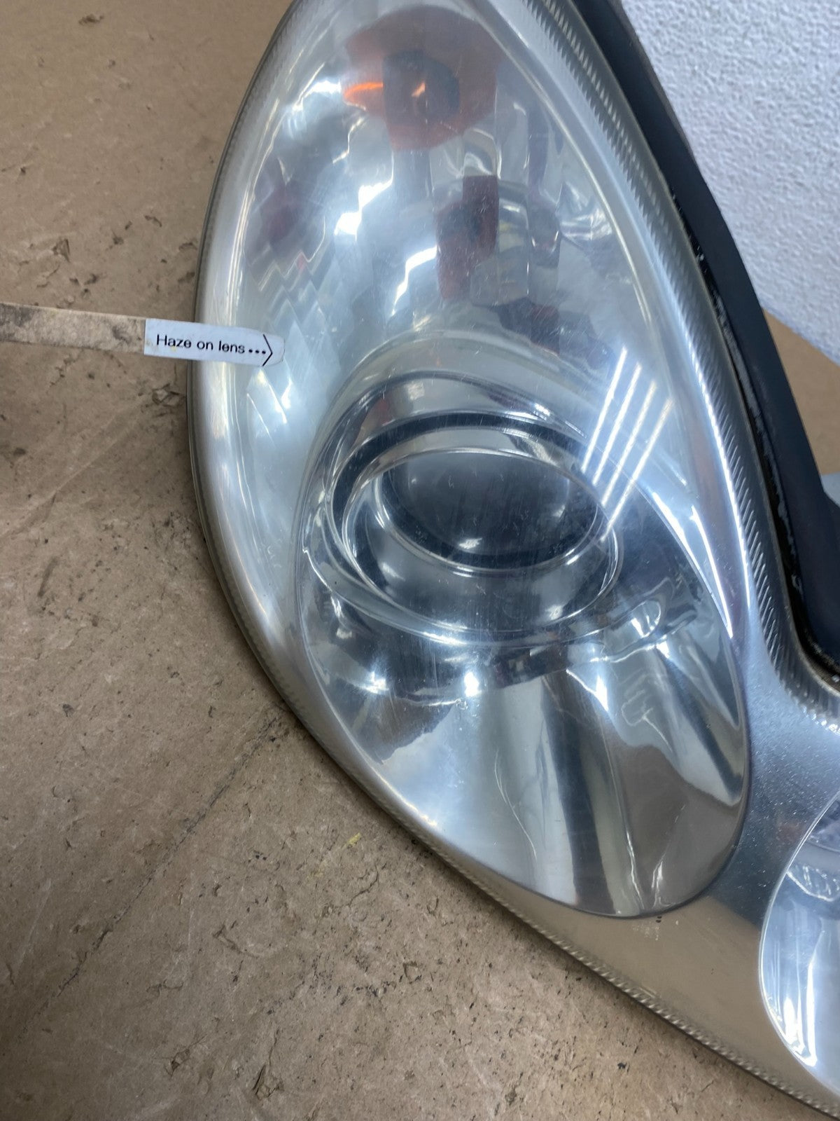 2002-2005 Hyundai Sonata Right Passenger Headlight Halogen AC7250 DW4