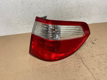 2005 2006 2007 Honda Odyssey Right Passenger RH Side Tail Light AF5717 LK0