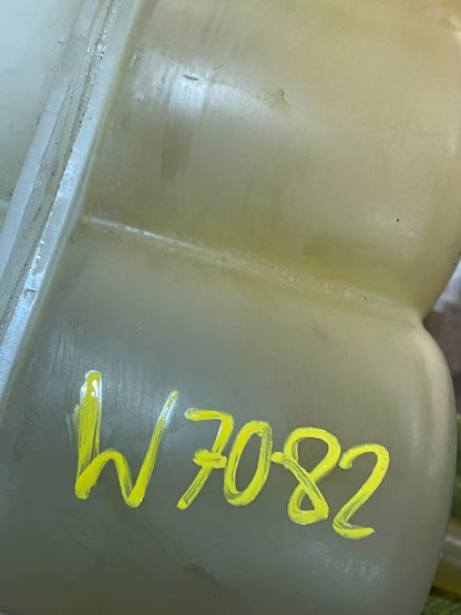 2020-2023 Ford Explorer Radiator Coolant Recovery Bootle Tank  W7082  DG7