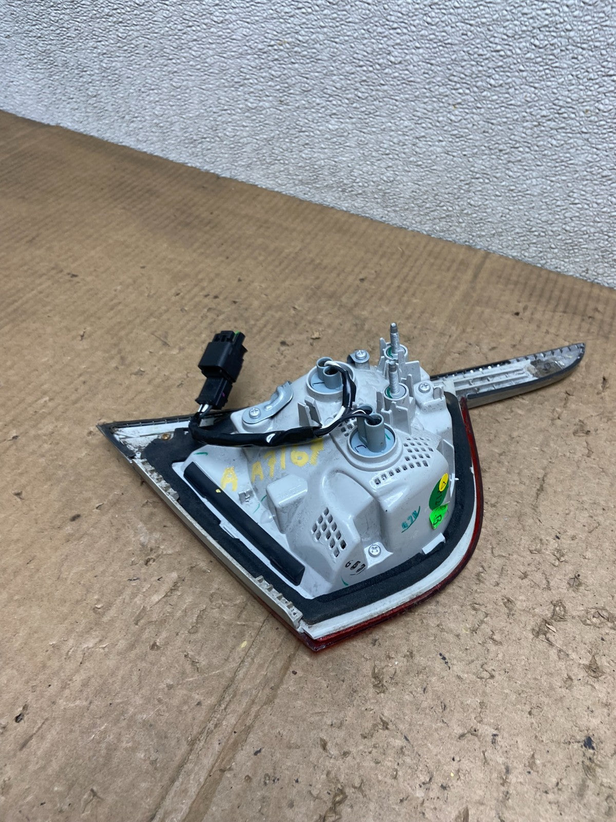 2012-2017 Buick Verano Right Passenger RH Side Inner Tail Light Oem AA7167 DW5