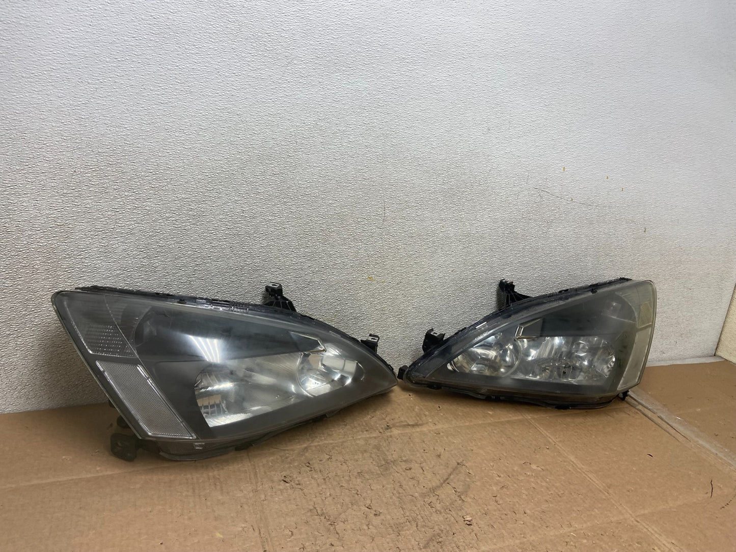 2003 - 2007 Honda Accord Left+Right Set Halogen Headlights Z1026 DW2