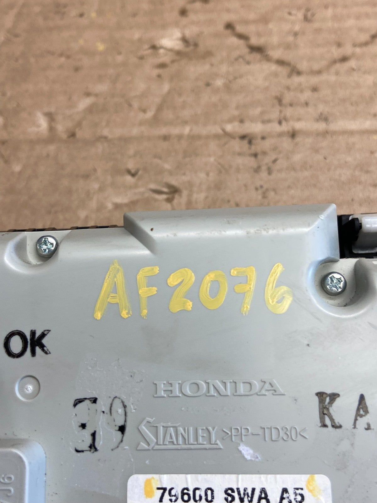 2007 to 2011 Honda CRV A/C Climate Control Module 79600-SWA-A5 AF2076 DW6