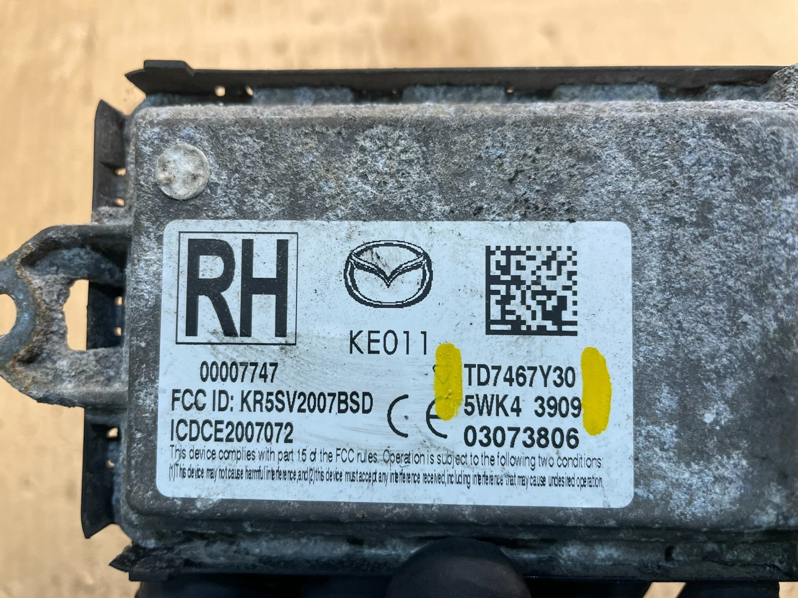 2008 to 2015 Mazda CX9 CX-9 Right Passenger Blind Spot Sensor Module v0751 DG3