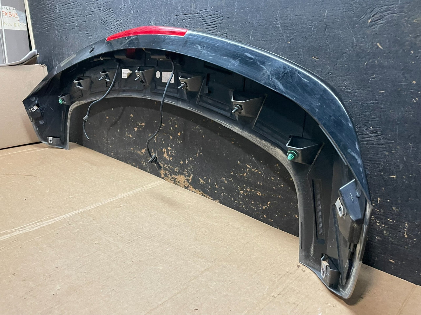 2010-2016 Cadillac Srx Upper Rear Spoiler Wing Brake Light Oem z5758  DG9