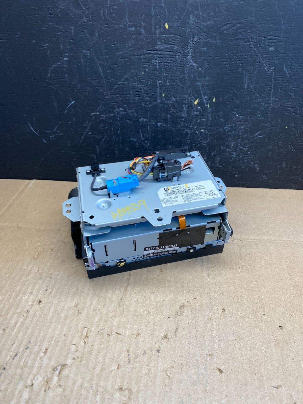 2008 to 2012 Cadillac SRX CTS Audio Radio Screen Display Player AB9539 DG6