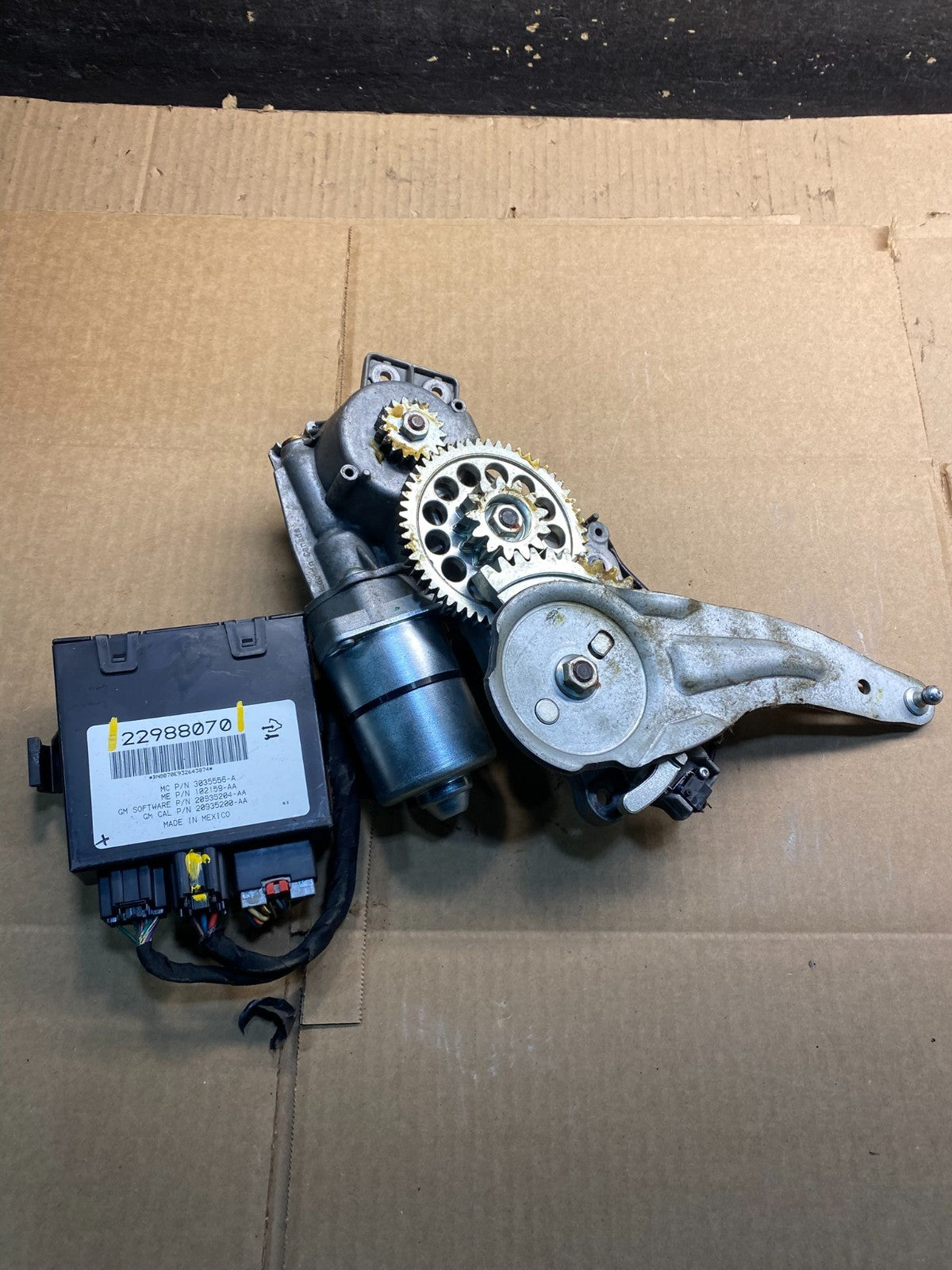 GMC Acadia Yukon Tahoe Rear Trunk Liftgate Power Motor Actuator y3496 DG2