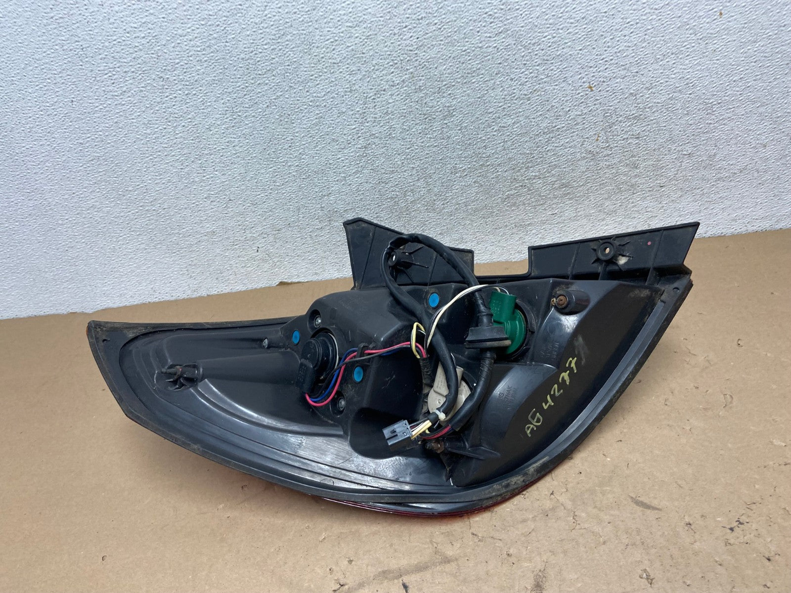 2008 2009 2010 Saturn Vue Right Passenger Rh Tail Light Side AG4277 LK5