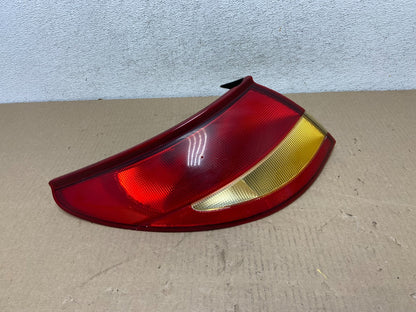 1997-2000 Saturn SC1 SC2 Coupe Left Driver LH Tail Light AG7527 DG2